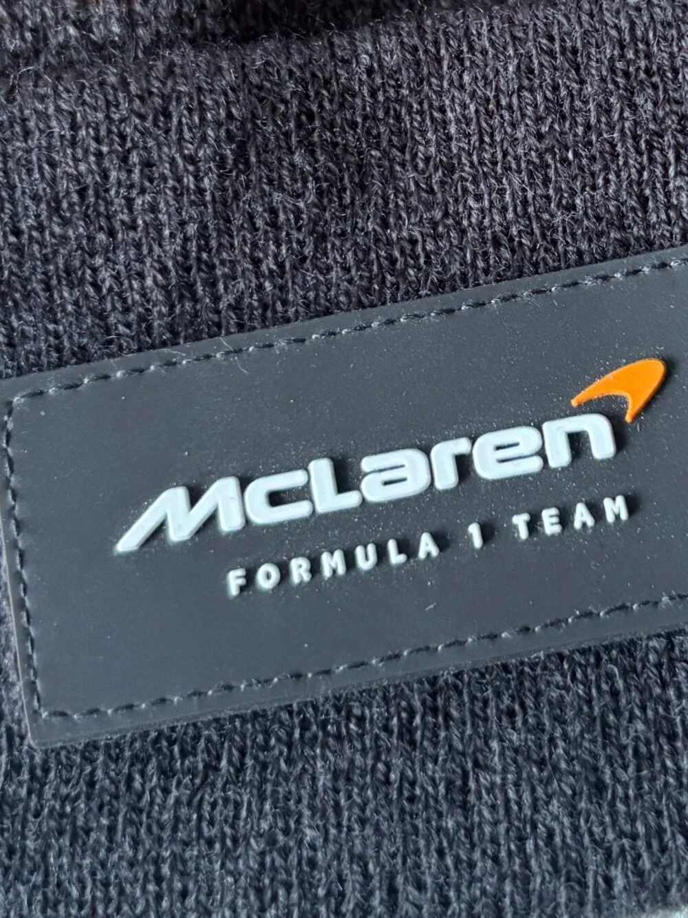 McLaren F1 Team New Era Reindeer Christmas Bobble Beanie Formula 1 New LTD ED